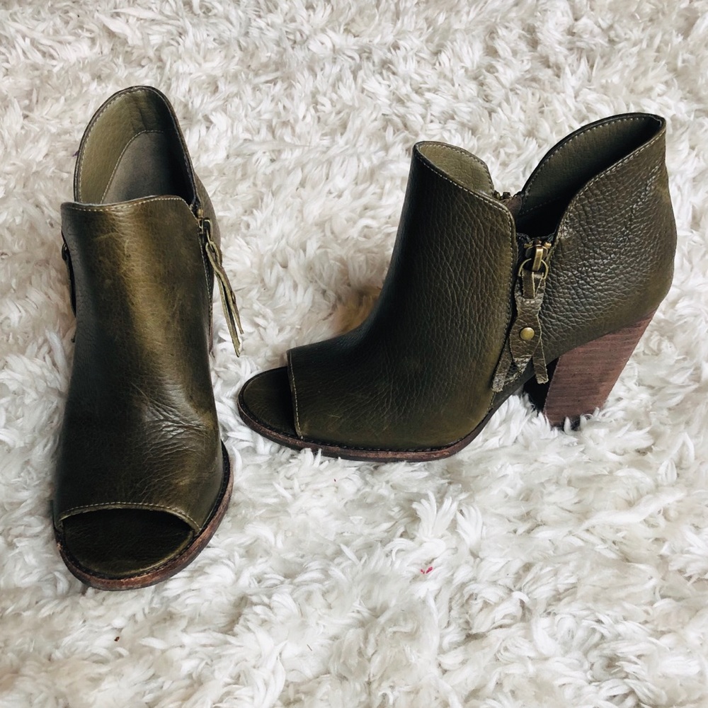 MIA ankle boots
